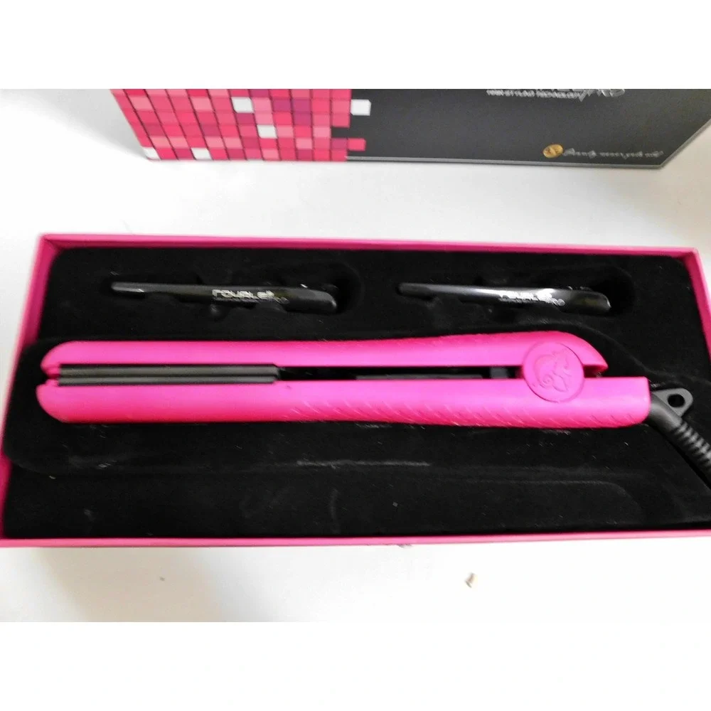Royale | Pro Professional Hair Straightener Ceramic Plates Pink Flat Iron $300rt